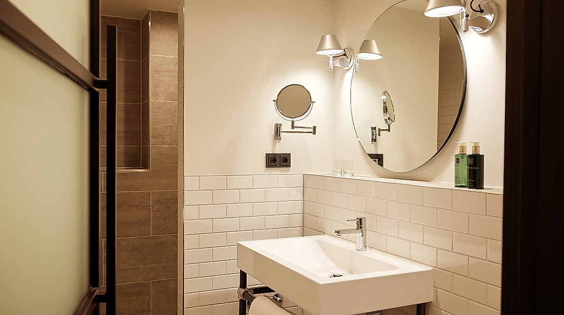 Hotel Gastwerk Hamburg: Badezimmer