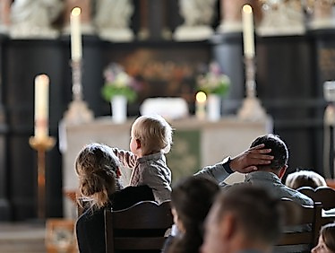 Familiengottesdienst mit den Kurrenden und Pastorin Nicola Nehmzow