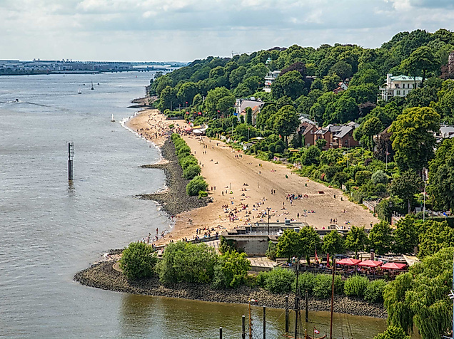 Elbstarand-c-Andreas-AdobeStock_323222587