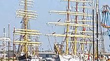 Hafengeburtstag Einlaufparade 2025