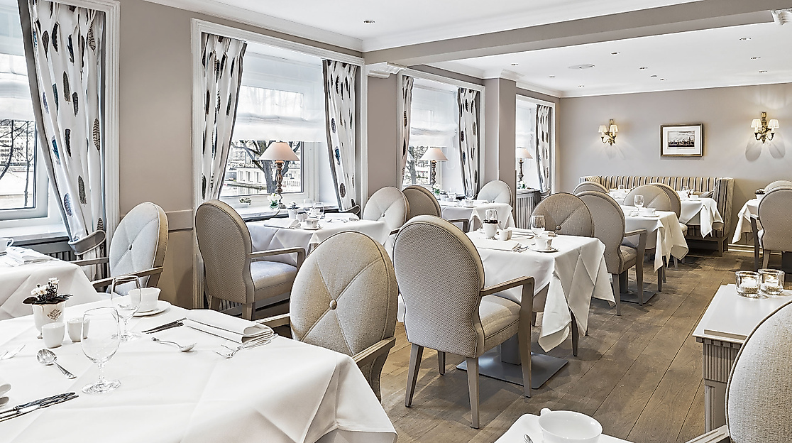 Fairmont Hotel Vier Jahreszeiten: Frühstück
