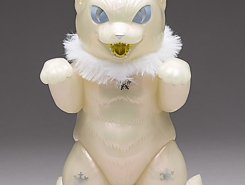 Daioh Negora Snow Pearl, Konatsuya, Japan, 2025, Plastik, 16 x 10 x 20 cm, Ankauf 2025. ©