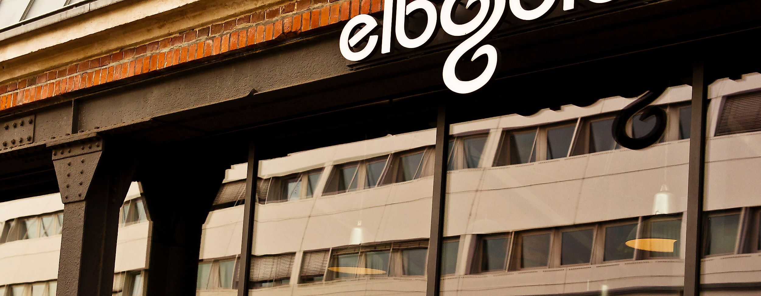 elbgold_front_c-2018_tschreiber