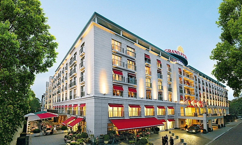 Hotel GRAND ELYSEE Hamburg: Außenansicht