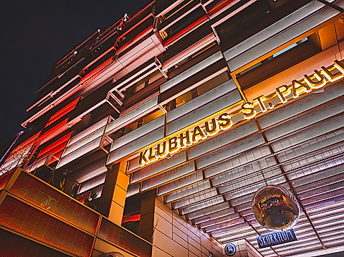 klubhaus_st-pauli_nachtaufnahme_c-2018-thisisjulia-photography-1