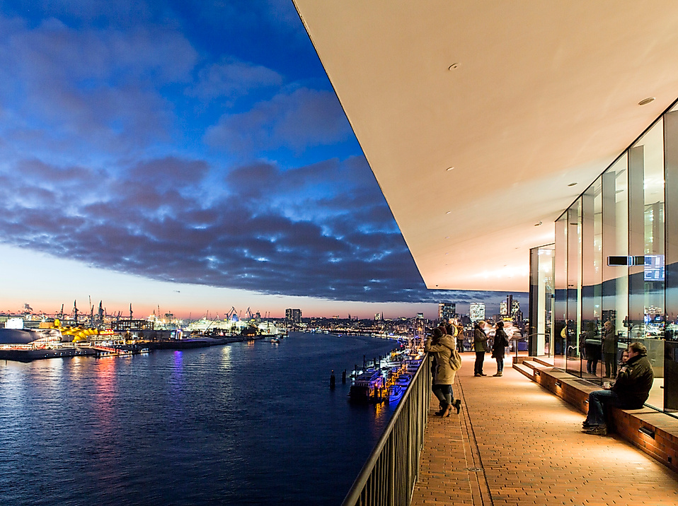 Elbphilharmonie Plaza Sonnenuntergang